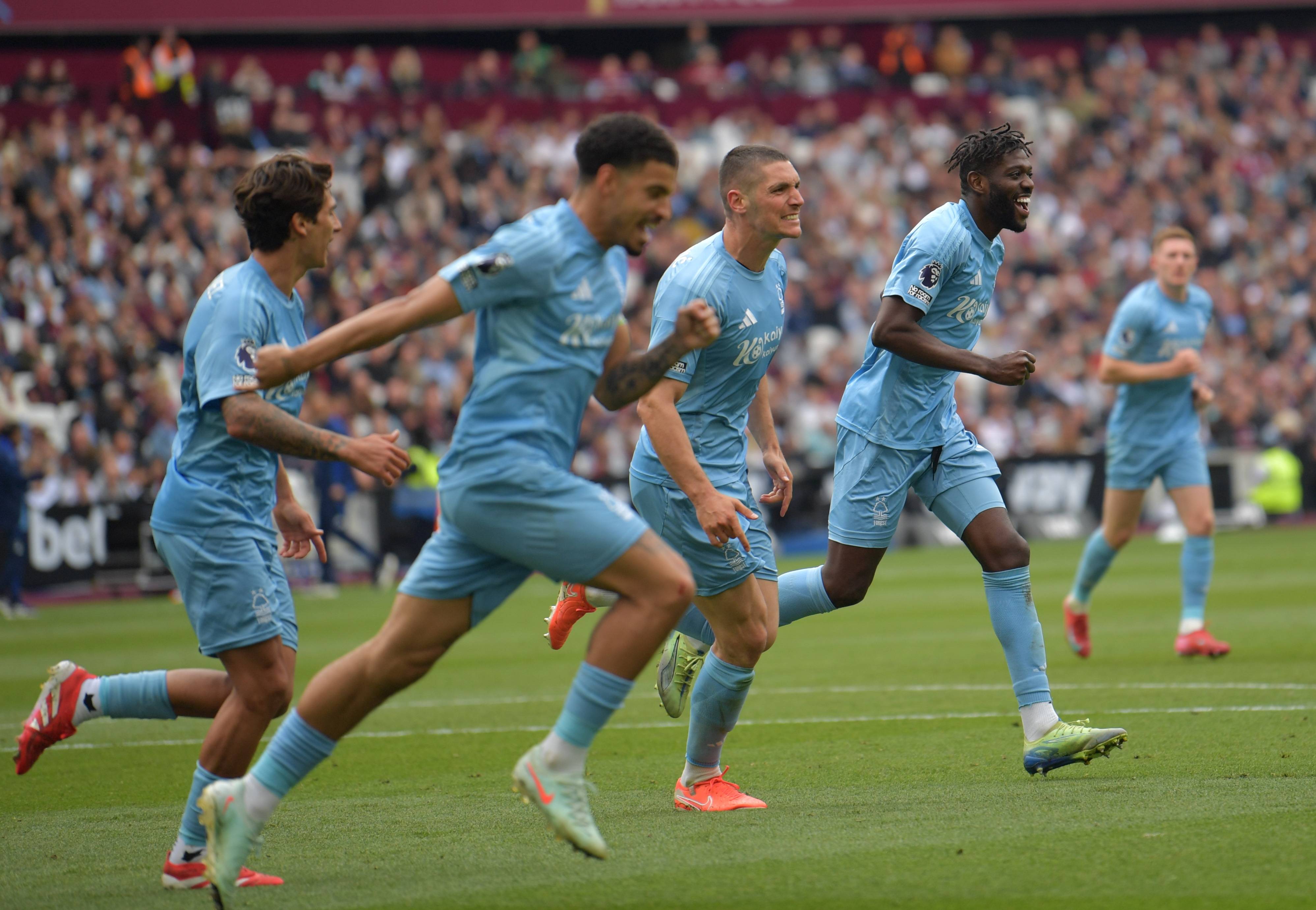 od体育登录-关于西汉姆联客场逼平对手，领先保级区域的信息