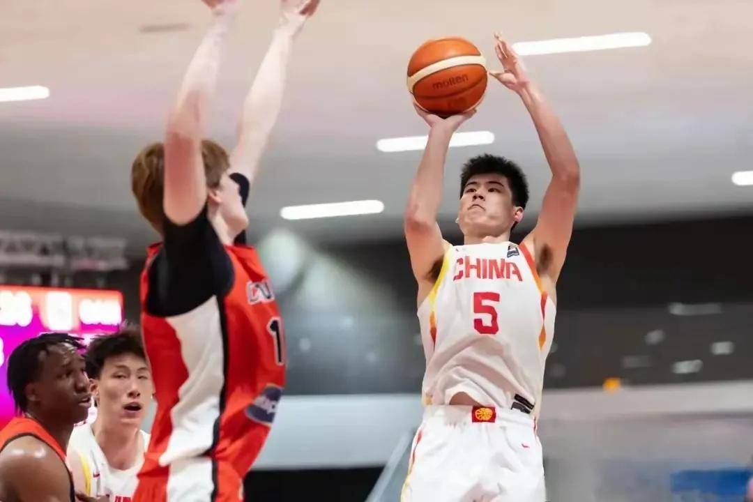 od体育平台-高水平比赛中明星球员们发挥亮眼