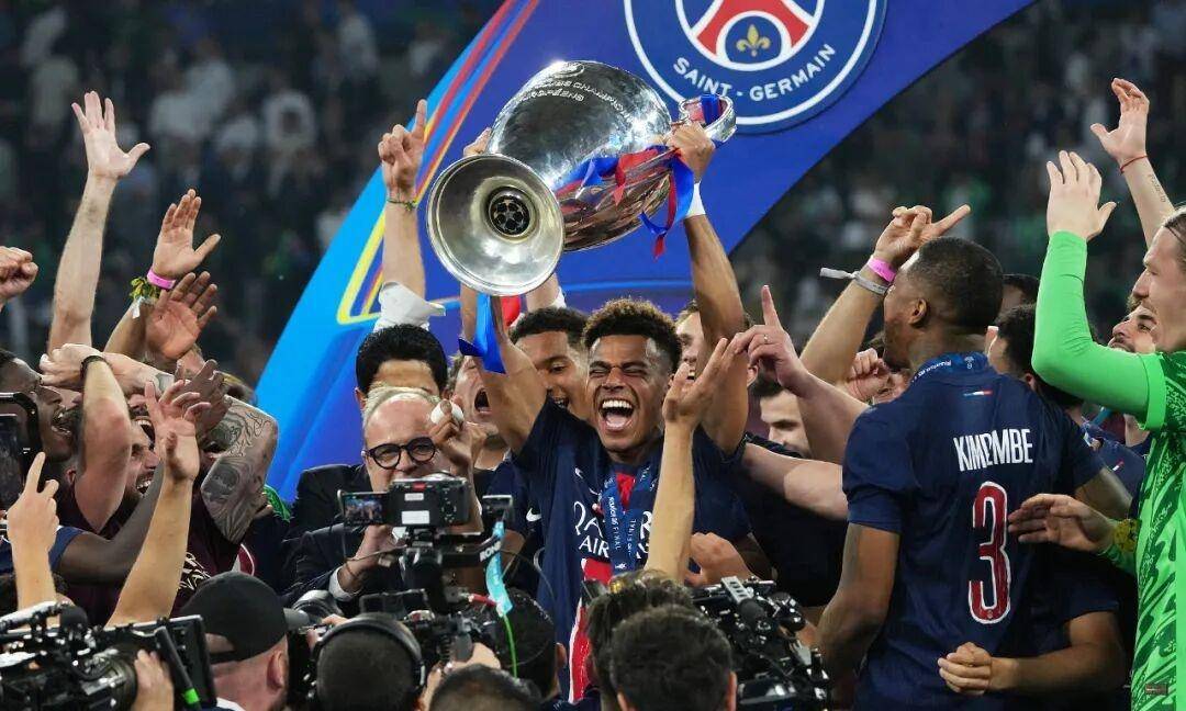 od体育网页版登录入口-皇马与曼城激烈竞争,战火升级