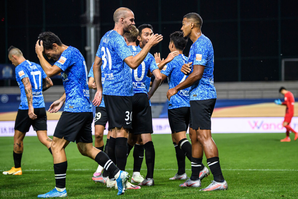 详细阅读:od体育官网登录网址-骑士队球员状态回暖再度获胜 od体育官网登录网址-骑士队球员状态回暖再度获胜