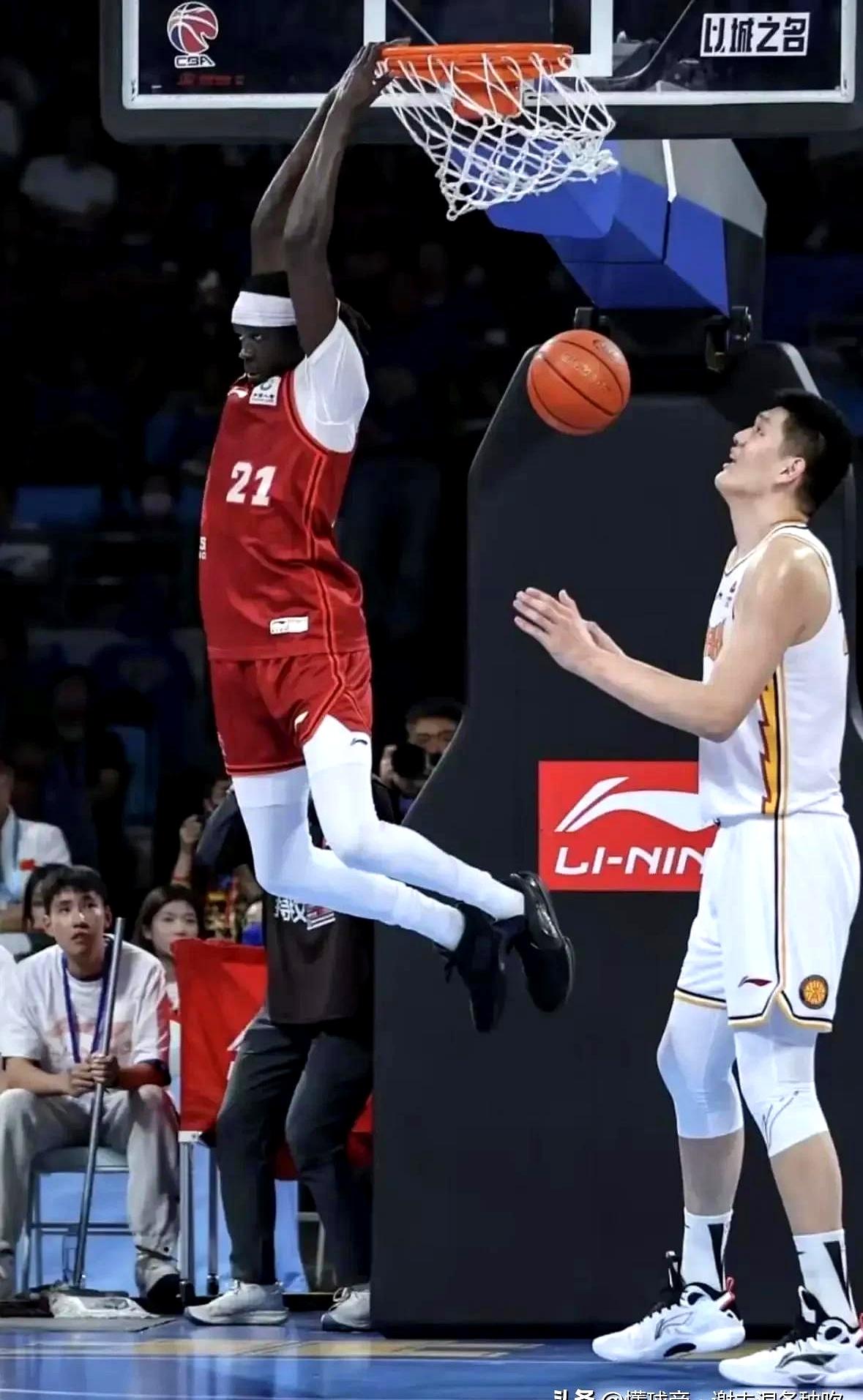 od体育官网-四川队在比赛中表现出色,赢得关键胜利